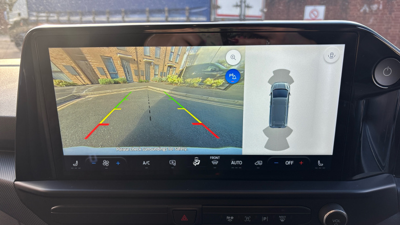 Ford Transit Custom E-320 L1 Rwd 100kW 65kWh H1 Van Limited Auto